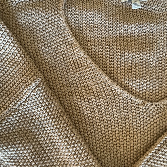 Lucky Brand Tan V-Neck Sweater - Picture 6 of 9